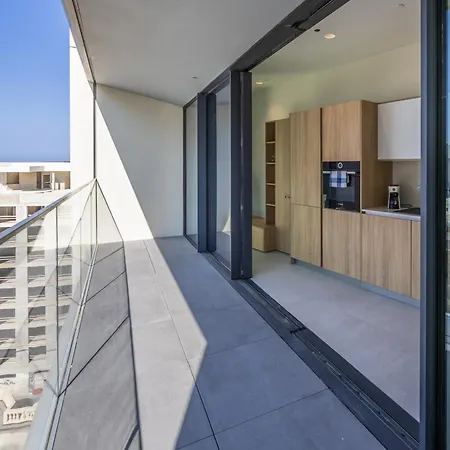 Cityscape In Mercury Tower Apartamento *