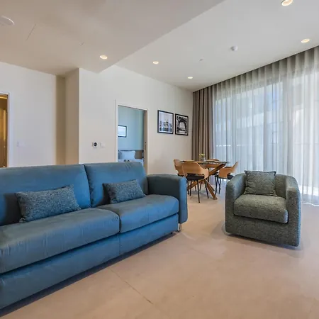 Cityscape In Mercury Tower Appartement *